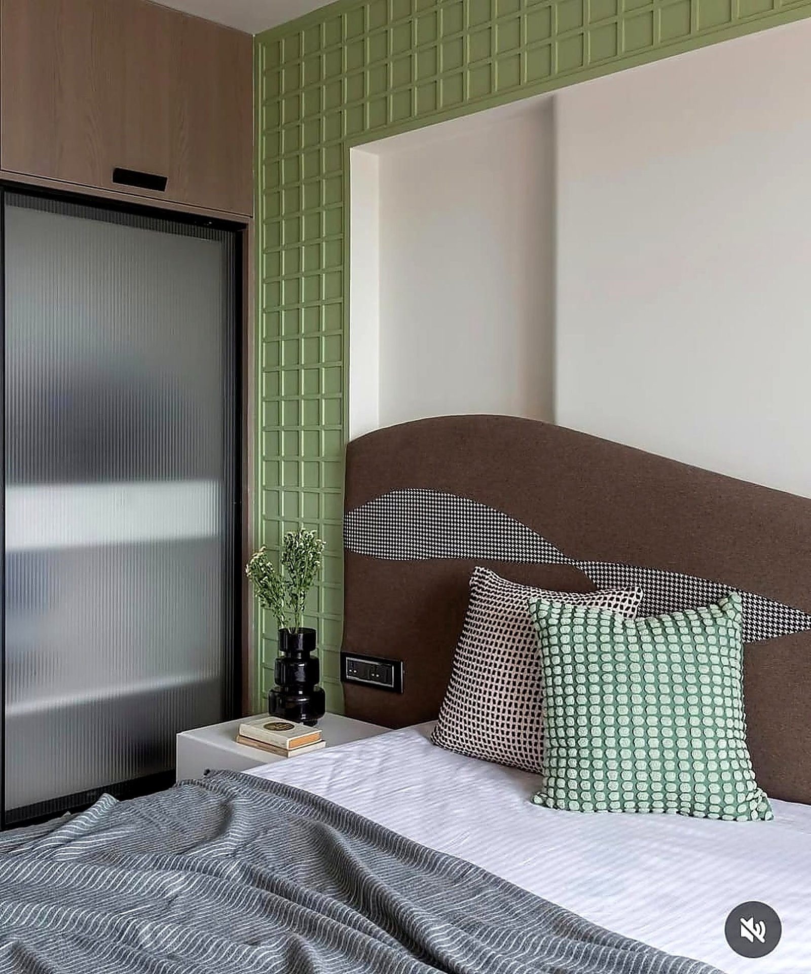 Contemporary interior, view 18